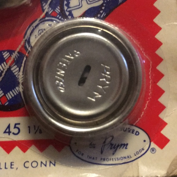 Vintage Prims Button Covers - Picture 4 of 8